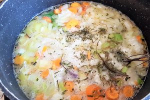 Supa cu gulioare umplute