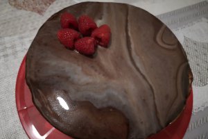 Desert tort de ciocolata si zmeura