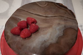 Desert tort de ciocolata si zmeura