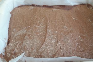 Prajitura cu crema de ciocolata si zmeura