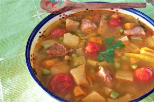 Ciorba taraneasca de vitel