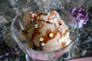 Desert inghetata de banane si unt de arahide