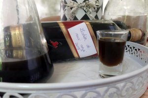 Lichior de nuci verzi