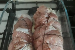 Piure de cartofi cu cotlet de porc umplut cu carne tocata