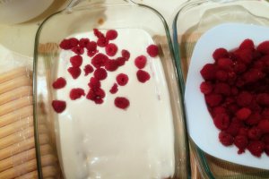 Desert Tiramisu cu zmeura