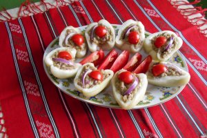 Ardei umpluti cu salata de vinete