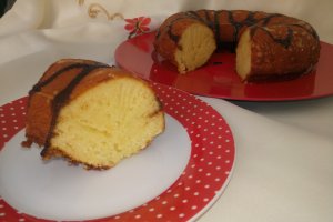 Desert prajitura aromata cu lapte si gris
