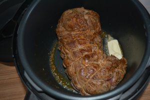 Cotlet de vitel cu piure de mazare la Multicooker Crock-Pot Express cu gatire sub presiune