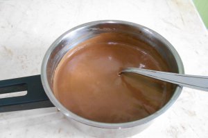 Desert crema de ciocolata, la pahar
