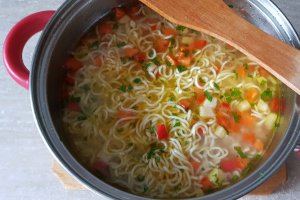 Supa de legume cu taitei
