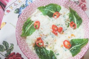 Salata de conopida cu morcovi si jambon