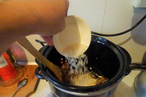 Ciorba de coaste afumate la slow cooker Crock-Pot