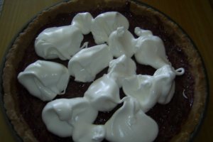 Tarta cu mure si bezea