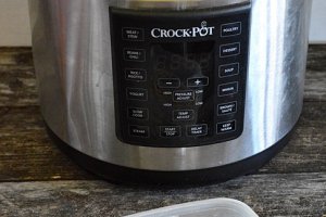 Minestrone la Multicooker Crock-Pot Express cu gatire sub presiune