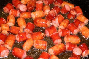 Fasole cu carnati la slow cooker Crock-Pot