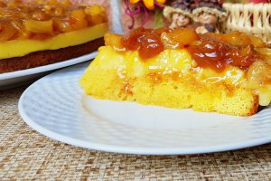 Desert prajitura cu crema de vanilie si mere caramelizate