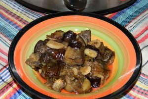 Vinete cu usturoi la slow cooker Crock-Pot