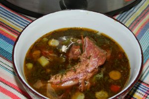 Ciorba cu coaste la slow cooker Crock-Pot