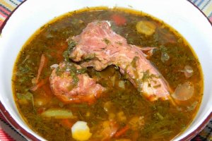 Ciorba cu coaste la slow cooker Crock-Pot