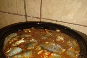 Conserva de peste in bulion la slow cooker Crock-Pot