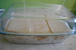 Lasagna cu cartofi si branza sarata
