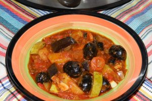 Mancare de legume cu masline la slow cooker Crock-Pot