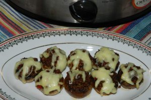 Ciuperci umplute cu carne la slow cooker Crock-Pot