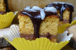 Desert Amandina by Gaby