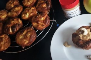 Desert muffin cu mere si nuci de caju (fara gluten, low carb)