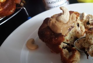 Desert muffin cu mere si nuci de caju (fara gluten, low carb)