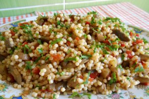 Garnitura de cus-cus, cu ciuperci
