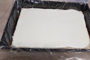 Desert prajitura cu migdale si crema de cocos