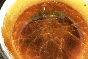 Desert tort de mere cu caramel si frisca