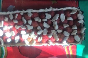 Desert tarta cu capsuni