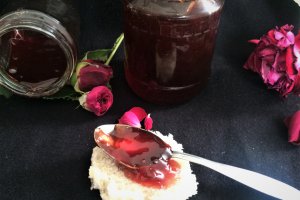Dulceata de trandafiri