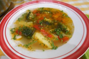 Ciorba de legume, cu broccoli