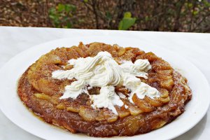 Desert tarta Tatin