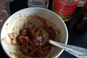 Pui cu unt de arahide la punga la cuptor