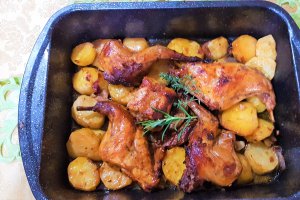Coniglio al forno -iepure la cuptor