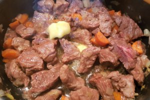 Blanquette de veau -tocana frantuzeasca de vitel