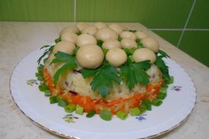 Salata Poienita cu ciuperci, de post