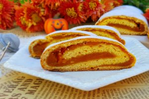 Desert placinte rulate cu dovleac turcesc