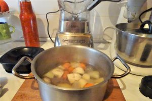 Supa crema de legume cu cascaval afumat