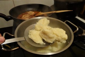 Papricas de pui cu galuste