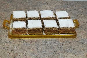 Deliciu de Post: Reteta Simpla si Gustoasa de Prajitura cu Mere