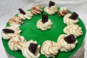 Desert cheesecake cu ciocolata si menta