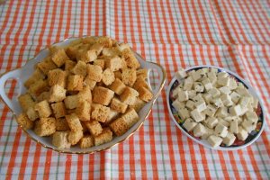 Supa crema de legume, cu tofu si crutoane