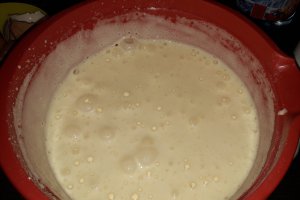 Desert tort cu crema straciatella si gem de capsuni - Reteta nr. 200