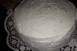 Desert tort cu crema straciatella si gem de capsuni - Reteta nr. 200