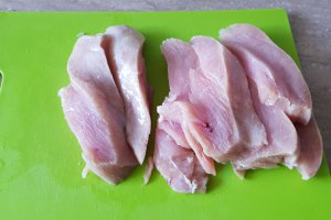 Friptura de curcan cu sos de gutui